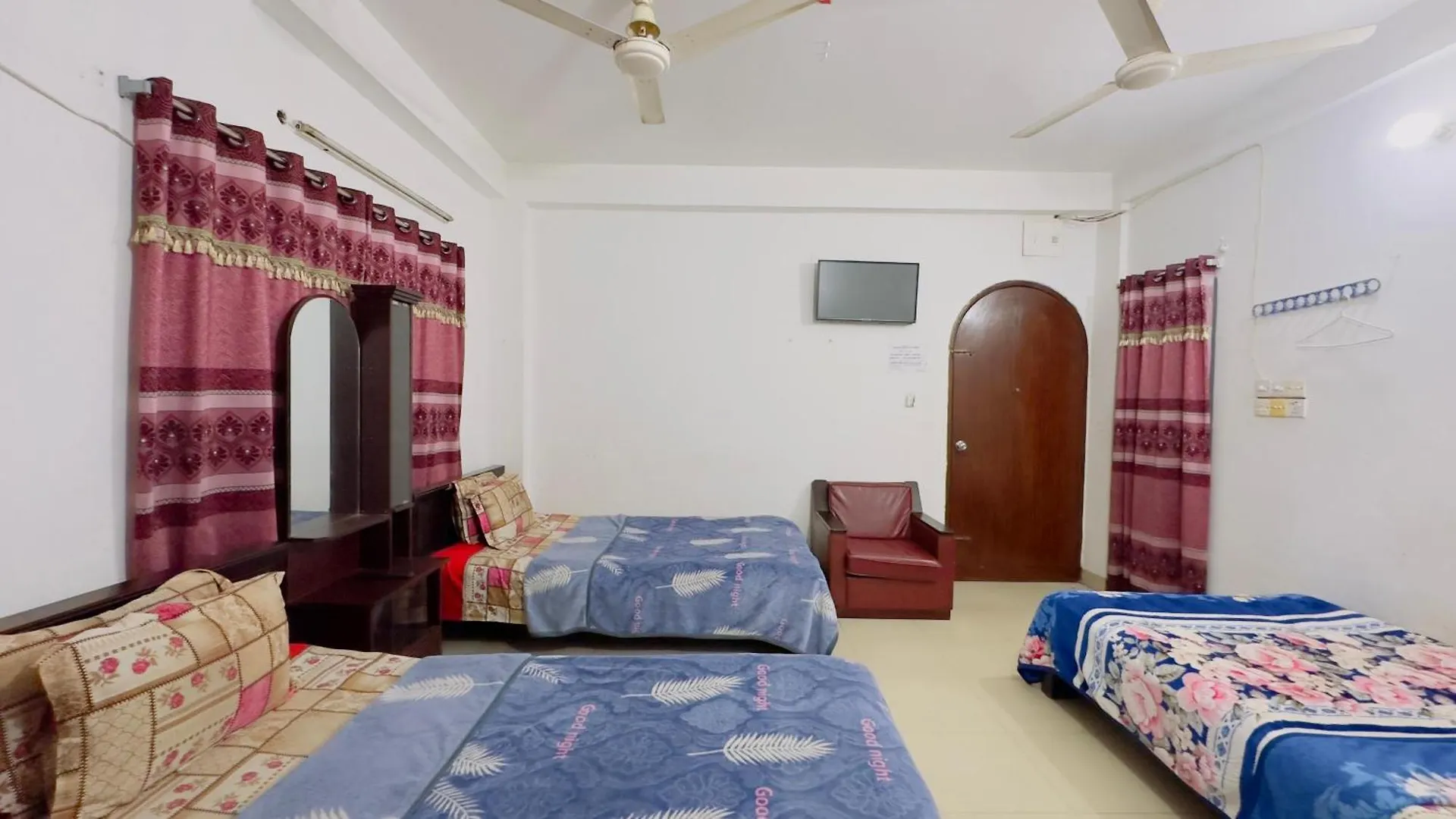 Hotel Mohammadia Restaurant & Guest House Near United Hospital Dhaka
